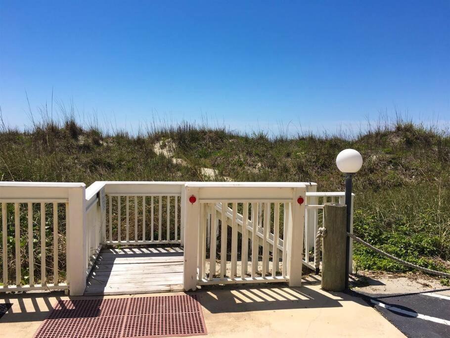 *2Br Oceanfront Retreat*King Ensuite*Pool*Nmb Cherry Grove*Pc4 Myrtle Beach Exteriér fotografie